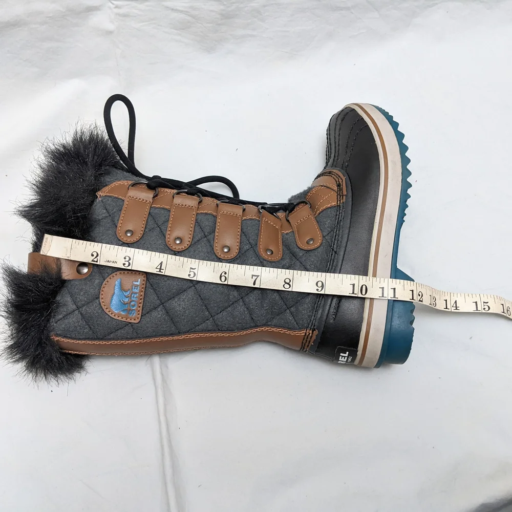 Sorel Women's/Big Girl Tofino Insulated Winter Boots Size 5
